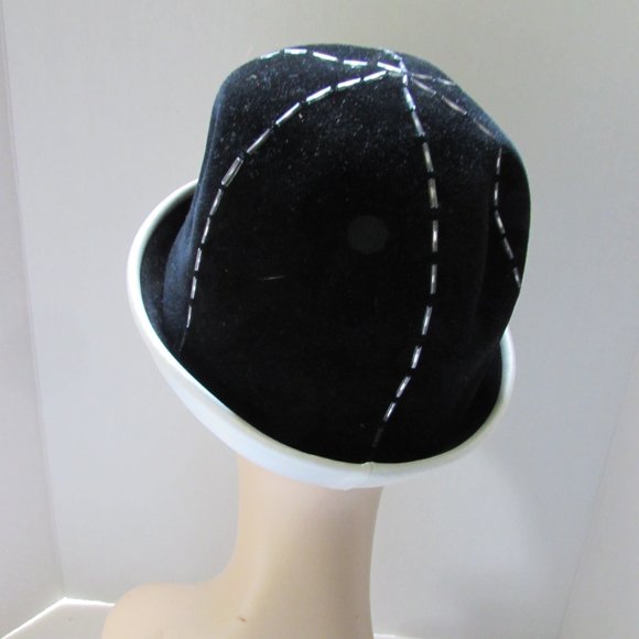 Vintage Bucket Style Hat Black & White